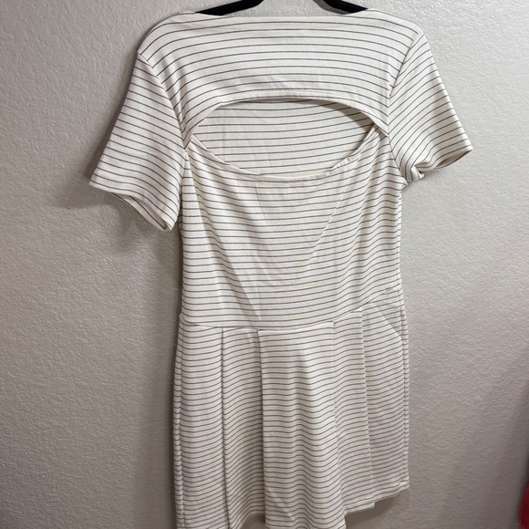 Lacoste Striped Cotton Knit Dress with Back Cutout Navy White Pleated Size 42 - Picture 5 of 9